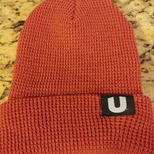 UMZU red/rust colored Beanie